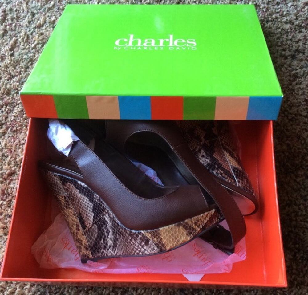 CHARLES DAVID LINA BROWN WEDGE HEEL WOMENS SIZE 8 COLOR IS BROWN NEW IN THE BOX